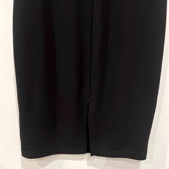 Premier Amour Black Dress - Picture 7 of 9